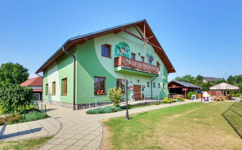 Restaurace A Penzion Kamenec Jilesovice Luaran gambar